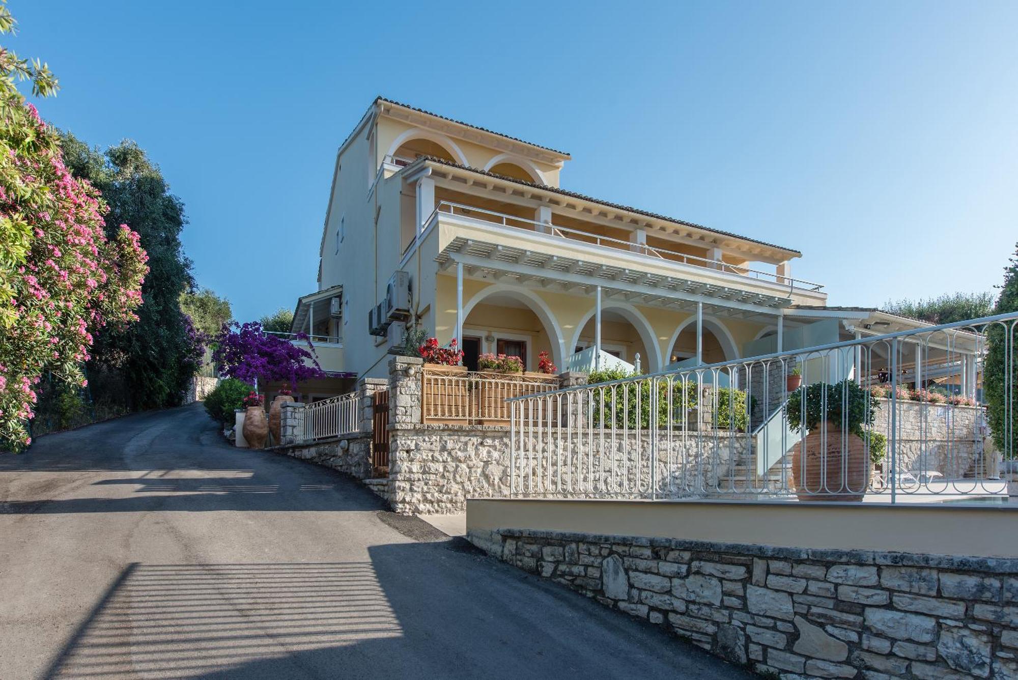 Hill Lofos Hotel Kassiopi Exteriör bild